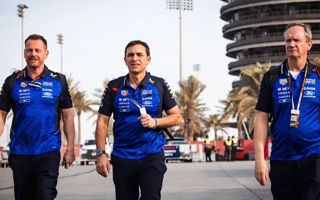 Red Bull engineers China