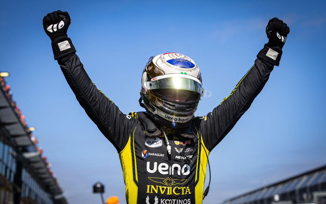 Joshua Dürksen, pilota di sviluppo Mercedes in F1, riceve una sorprendente chiamata per un test in Formula E