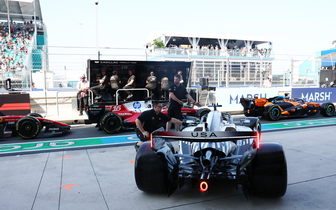 Miami pitlane