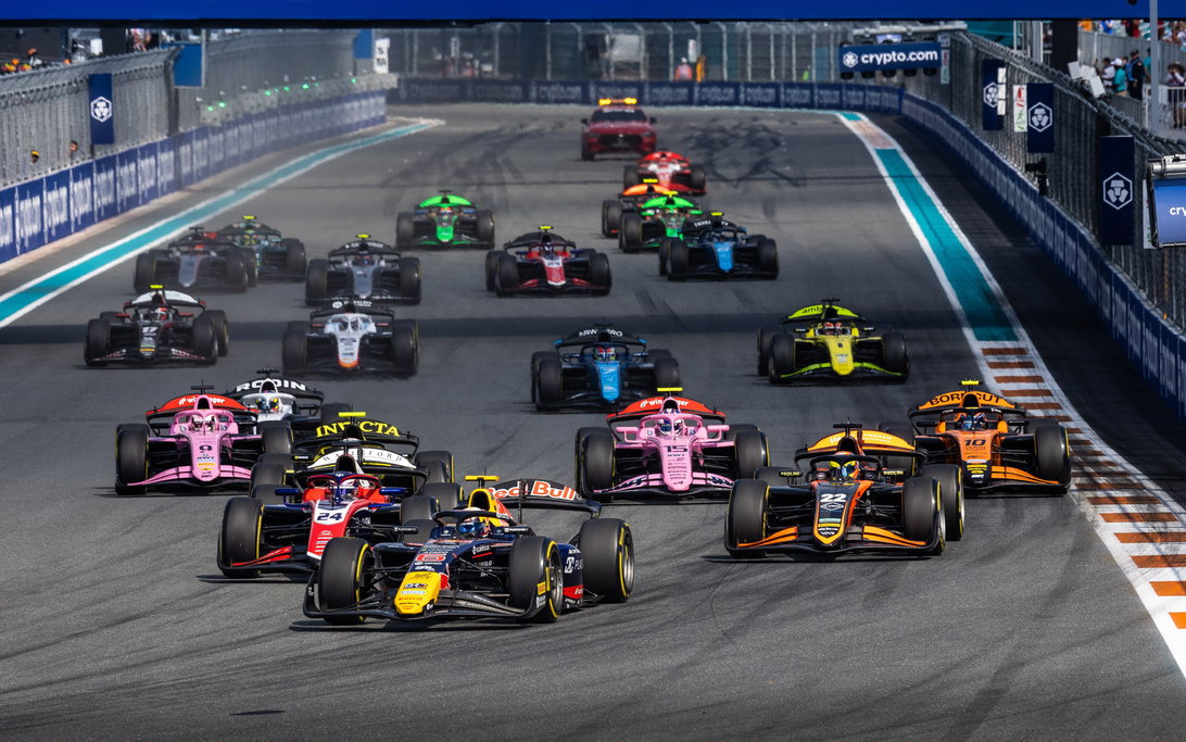 F2 Feature Race Delayed Due to Weather Chaos in Miami