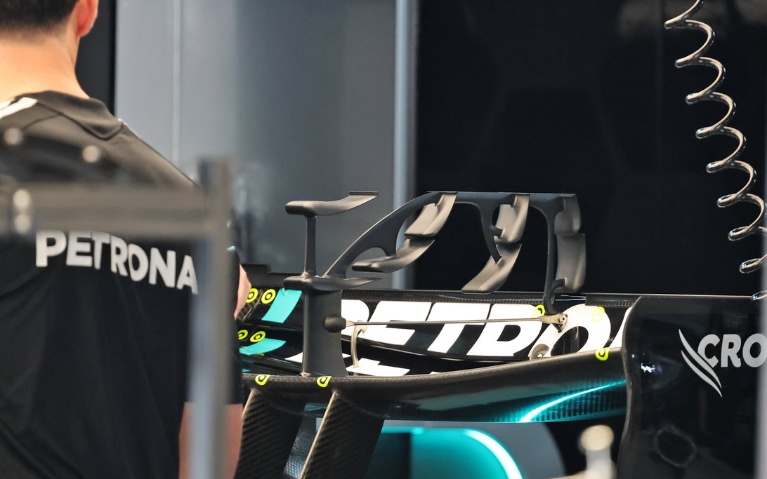 Mercedes rear wing Thursday Monaco
