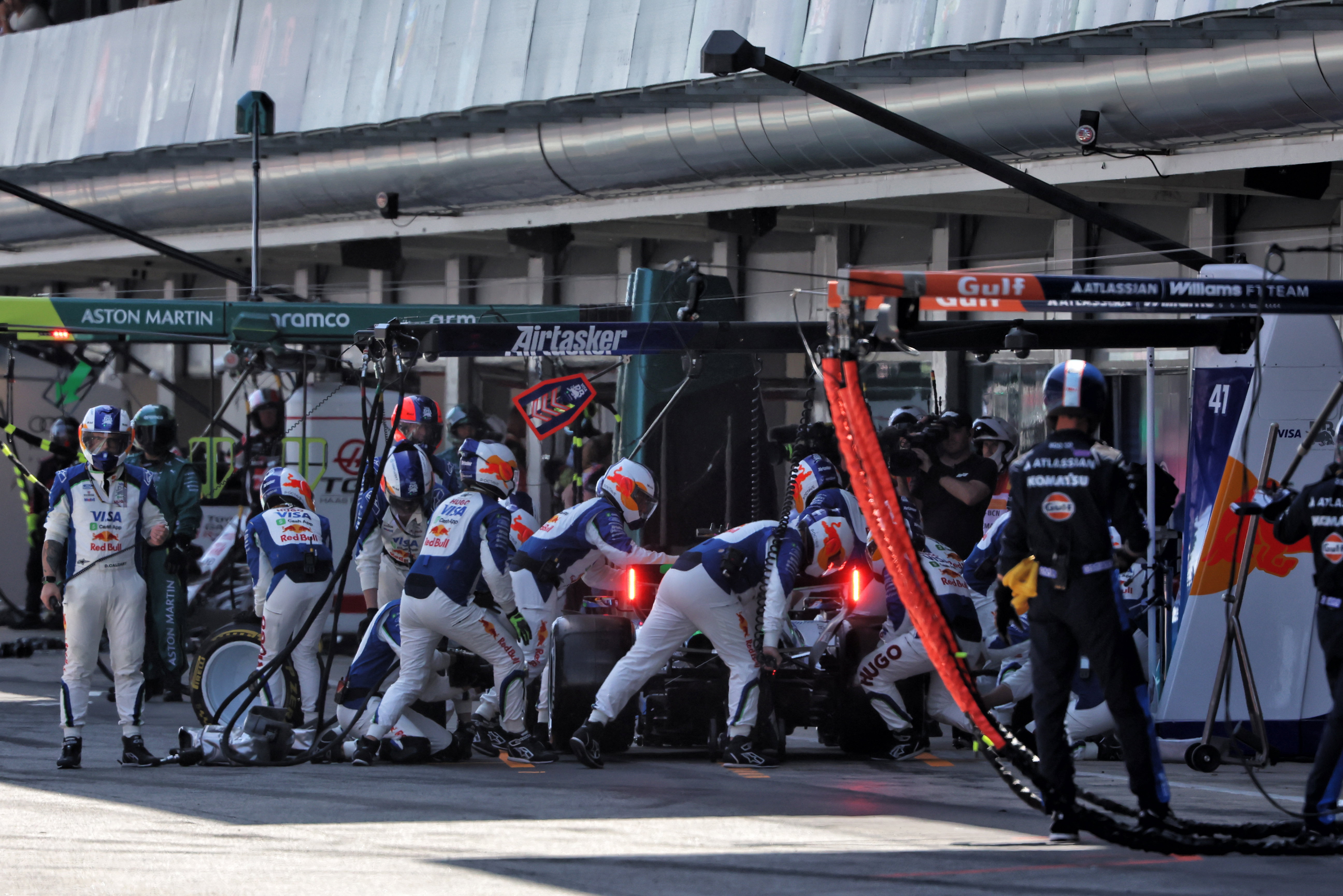 Lindblad Pit Crew