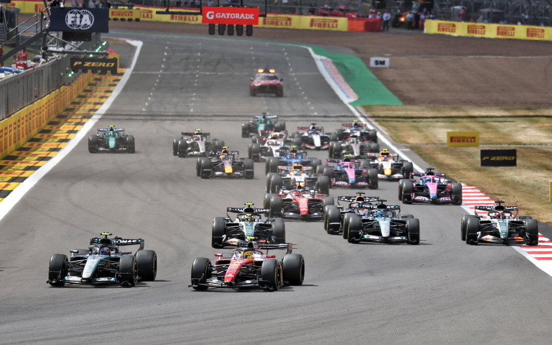 Silverstone sprint race start