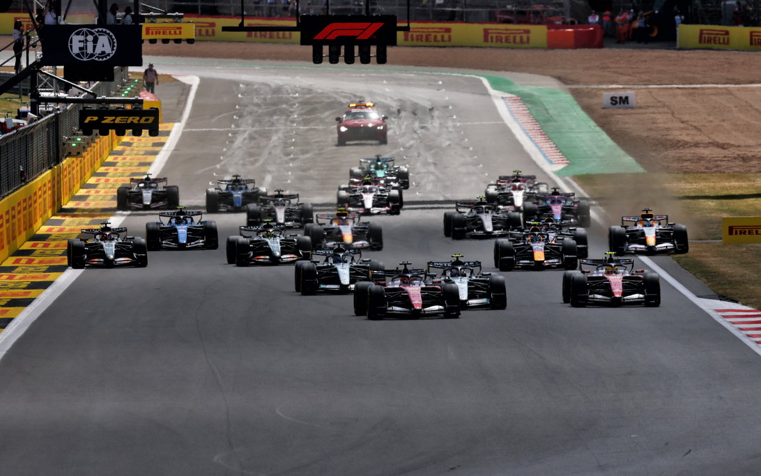 Silverstone race start