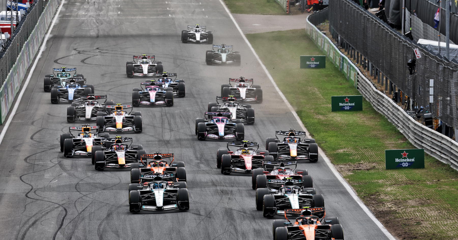 Three F1 drivers handed penalty points after Dutch GP incidents