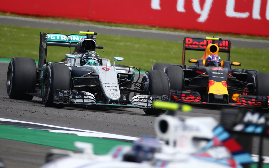 Rosberg Verstappen Silverstone 2016
