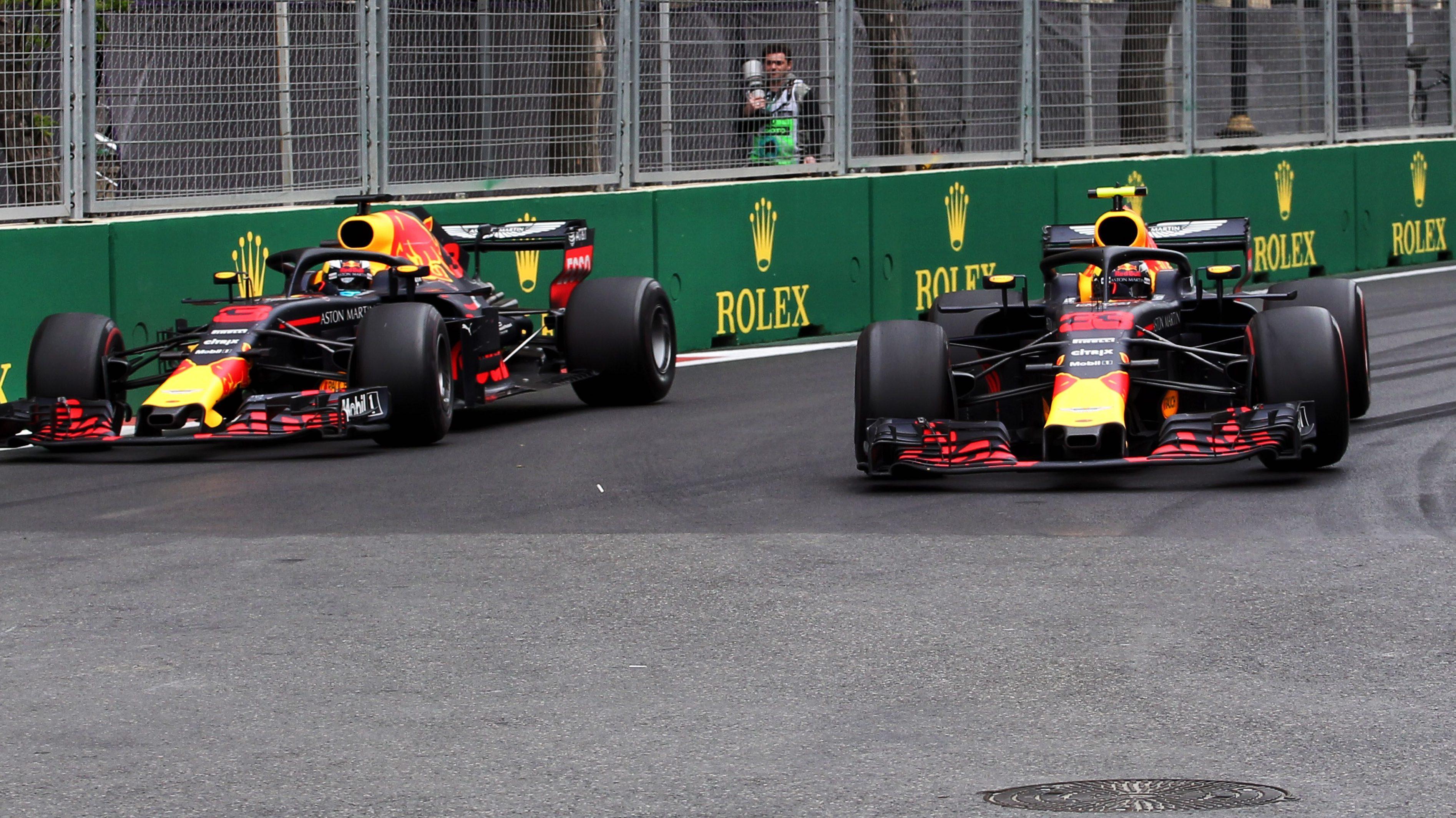 Verstappen Ricciardo Baku 2018