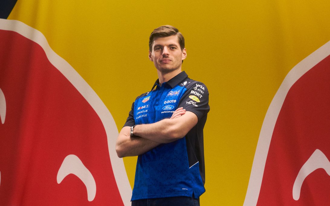 Verstappen team kit Red Bull