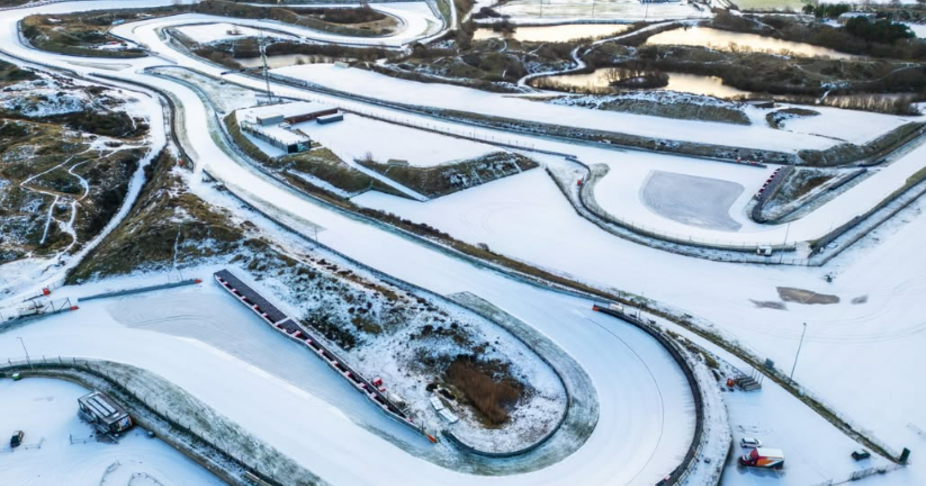 Circuit Zandvoort omgetoverd tot winterwonderland