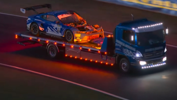 Bizar: Ford-coureur rijdt op hoge snelheid kangoeroe aan: "Ik moest gewoon overgeven"