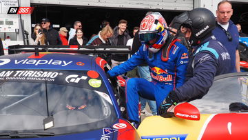 Zien! Max Verstappen maakt eerste Nürburgring meters met Mercedes