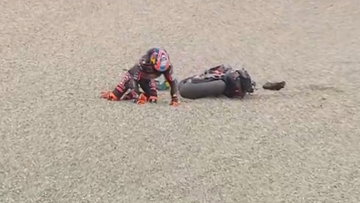 Video: Veijer breekt sleutelbeen bij crash in Oostenrijk