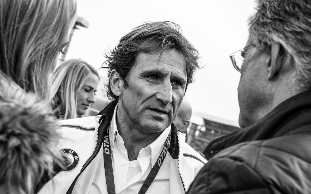 Alex Zanardi black white