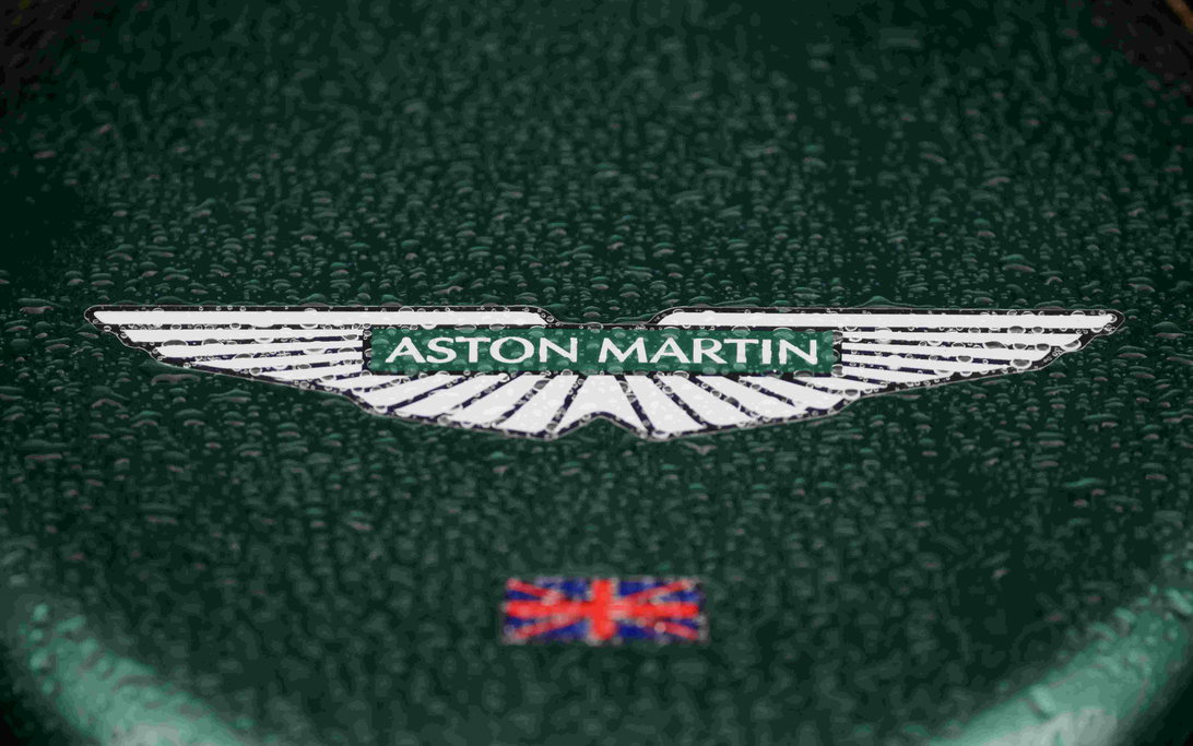 Aston Martin logo car nose