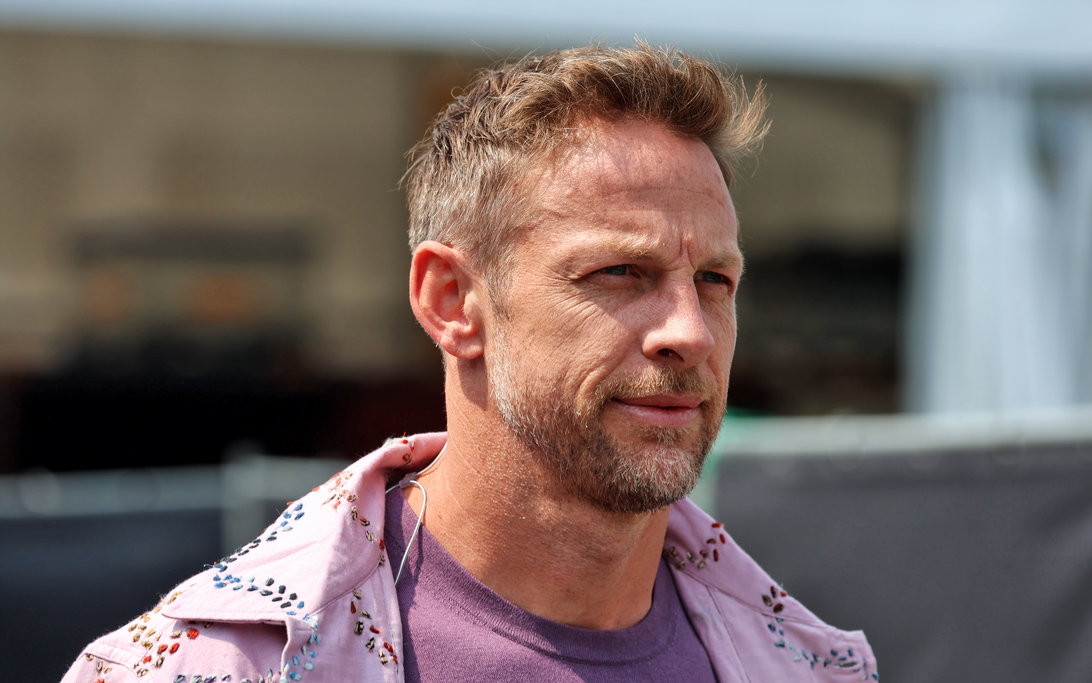 Lambiase's Shock McLaren Move Fuels Verstappen Exit Speculation