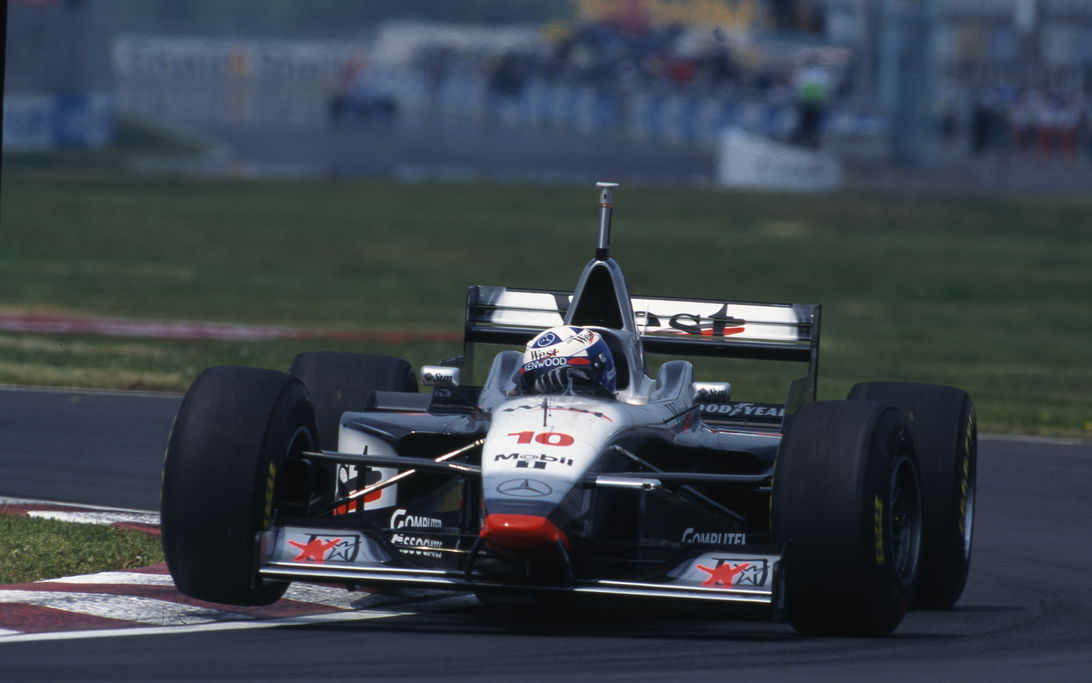 メルセデス、42年ぶりのF1勝利で空白の歴史に終止符