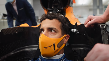 Video: Ricciardo rolls into McLaren HQ to check out new car