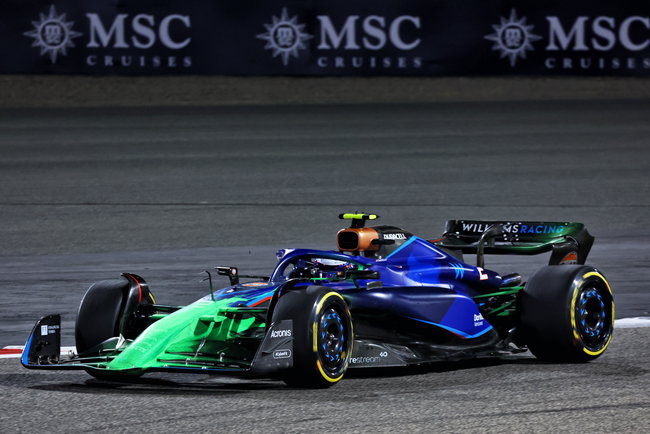 Flow-vis paint on Logan Sargeant's Williams car to test the F1 aerodynamics