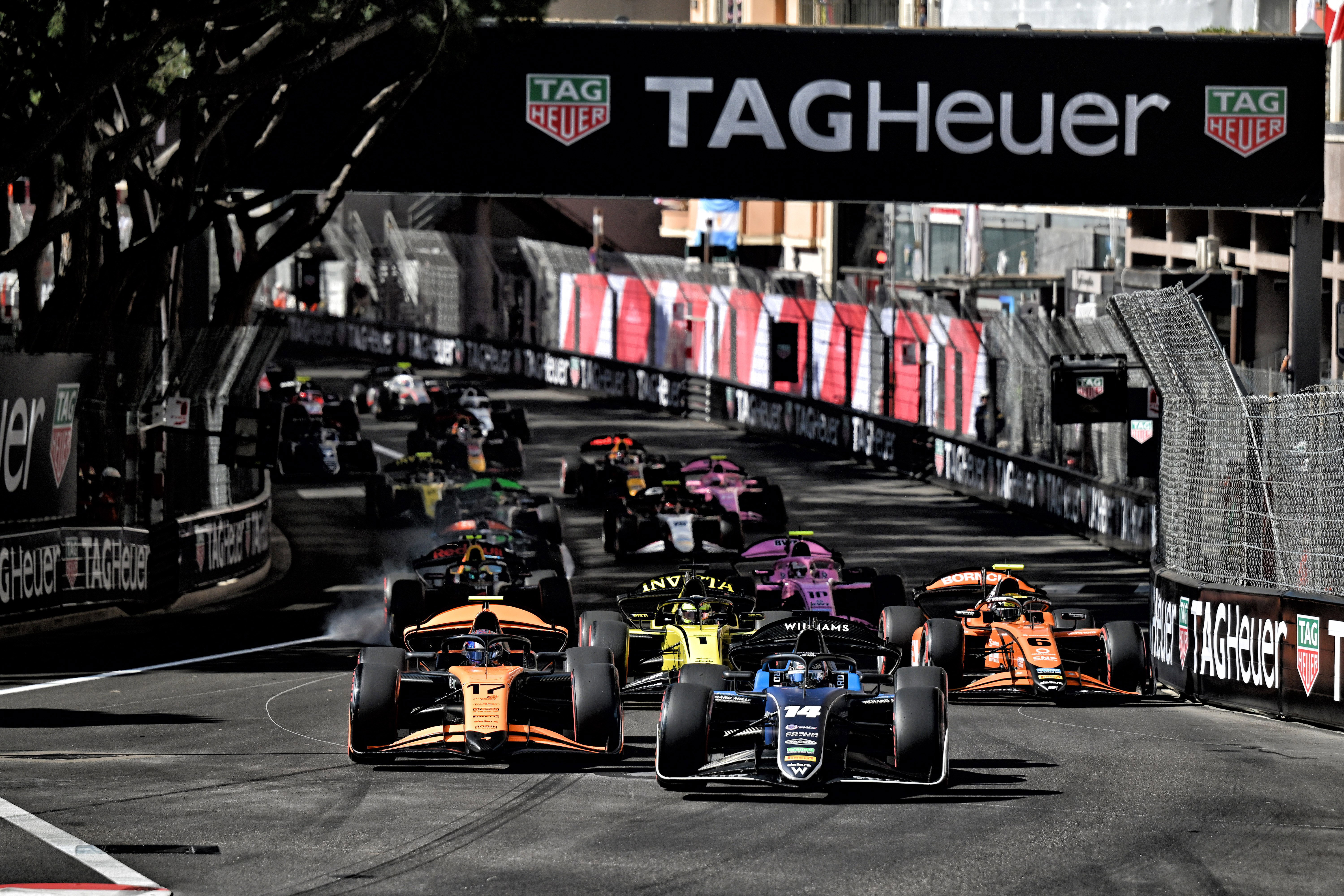 F2 Monaco 2025 start