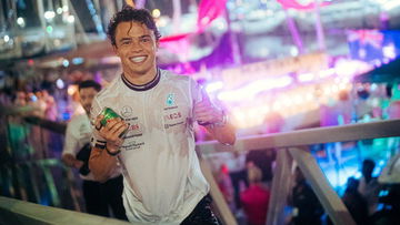 Video: Mercedes 'punish' de Vries for switching to Red Bull family