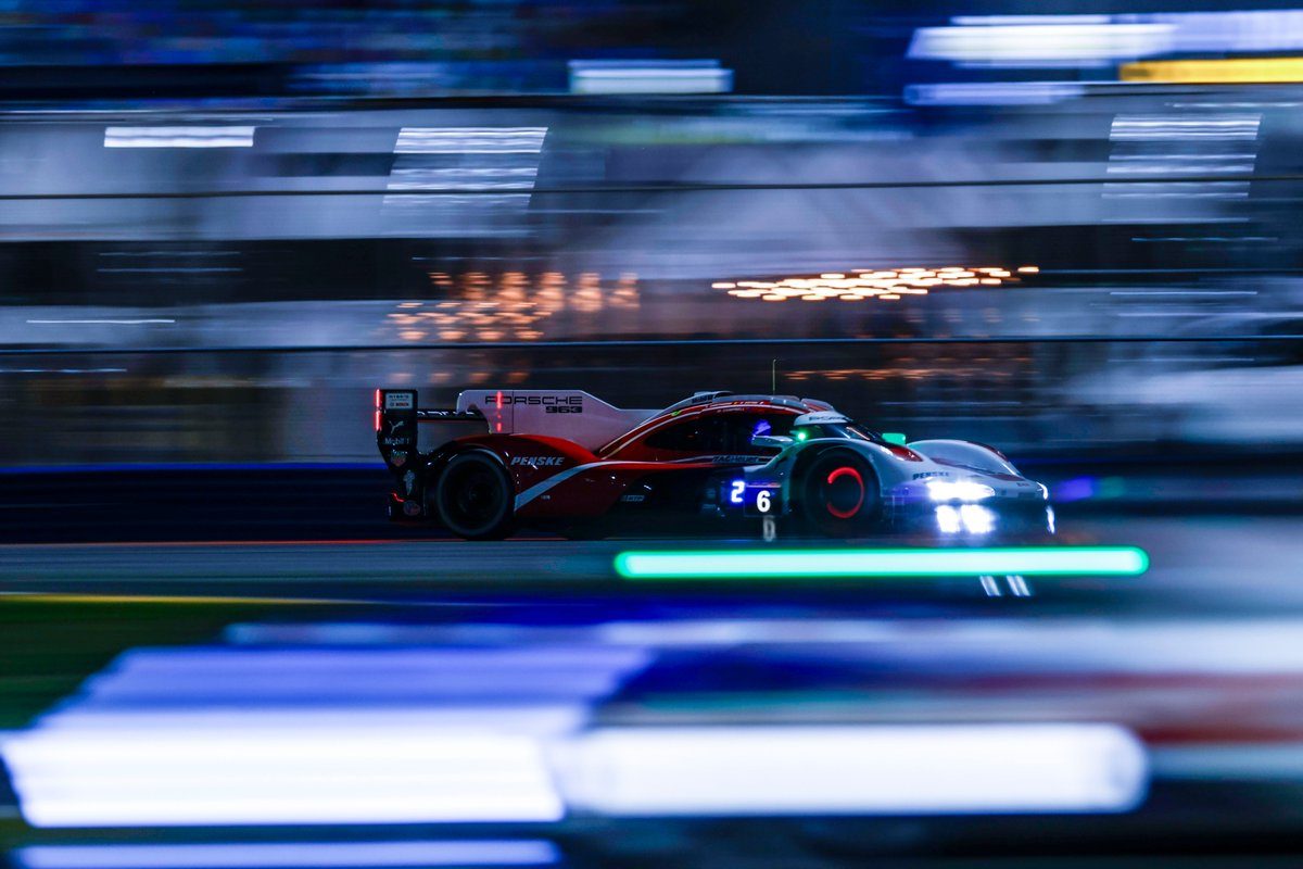 Porsche Daytona 24 Hours - 18 hours