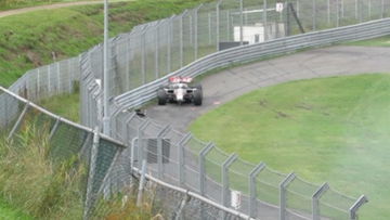 Haas-testcoureur crasht op Circuit Zandvoort