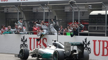 Bizarre error causes early end to F1 race