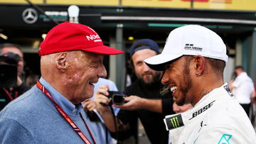 Lewis Hamilton unveils stunning Niki Lauda tribute helmet for Italian GP