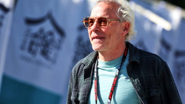 F1 champion to end racing exile after three-year break