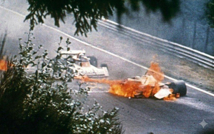 Lauda Nordschleife Crash 1976 2