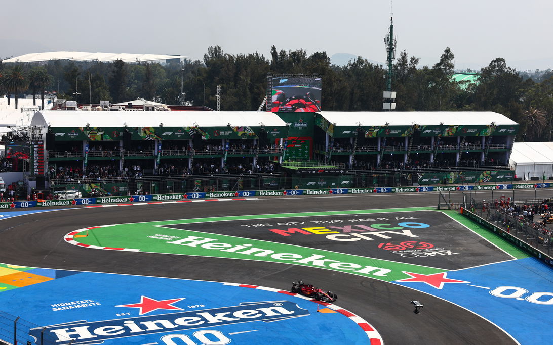 Mexican GP FP1 Stadium
