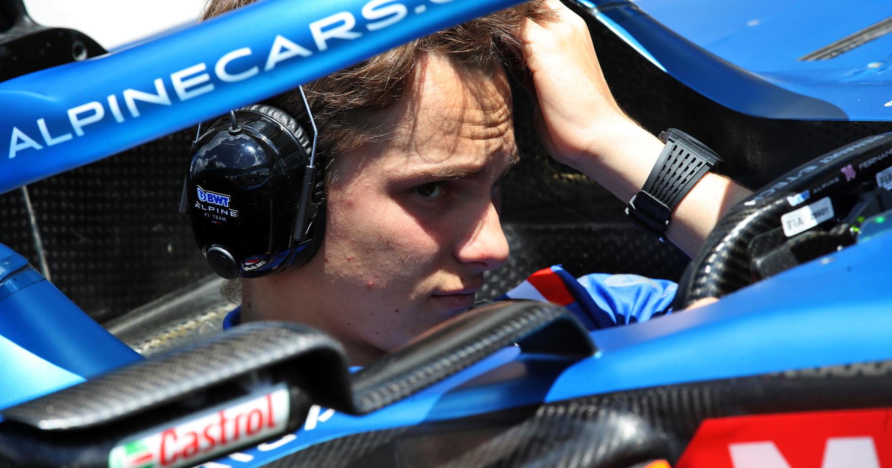 Oscar Piastri tweet sends F1 into meltdown as Alpine contract denied