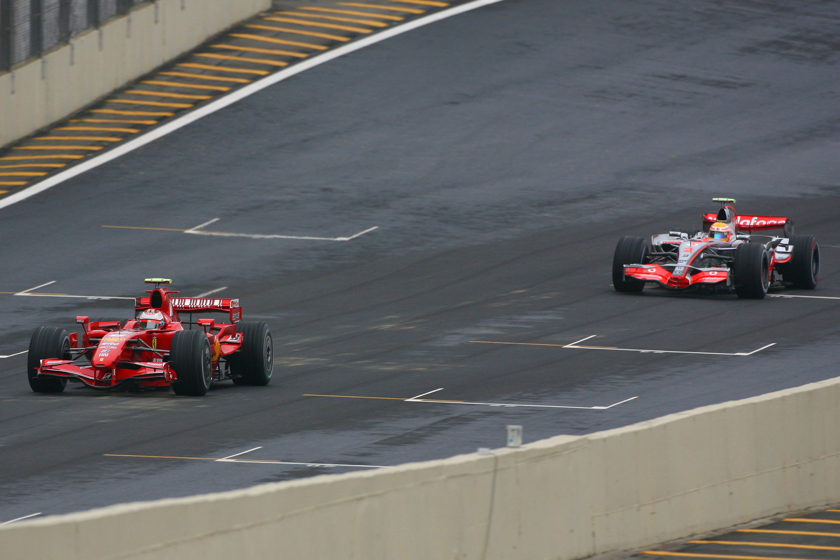 Raikkonen Hamilton Brazil 2007