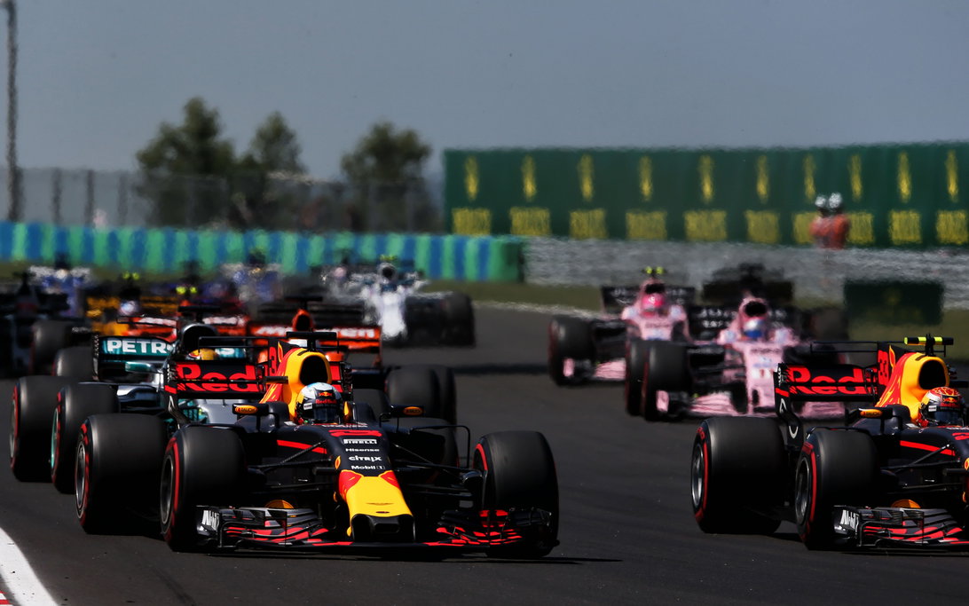 Relembrado: A fúria de Ricciardo após batida com Verstappen no GP da Hungria de 2017