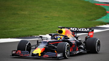 Video: Has Red Bull copied the Mercedes' rear suspension?