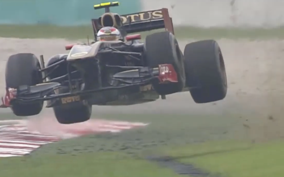 Flashback: Il Bizzarro Incidente Aereo di Vitaly Petrov al GP di Malesia 2011