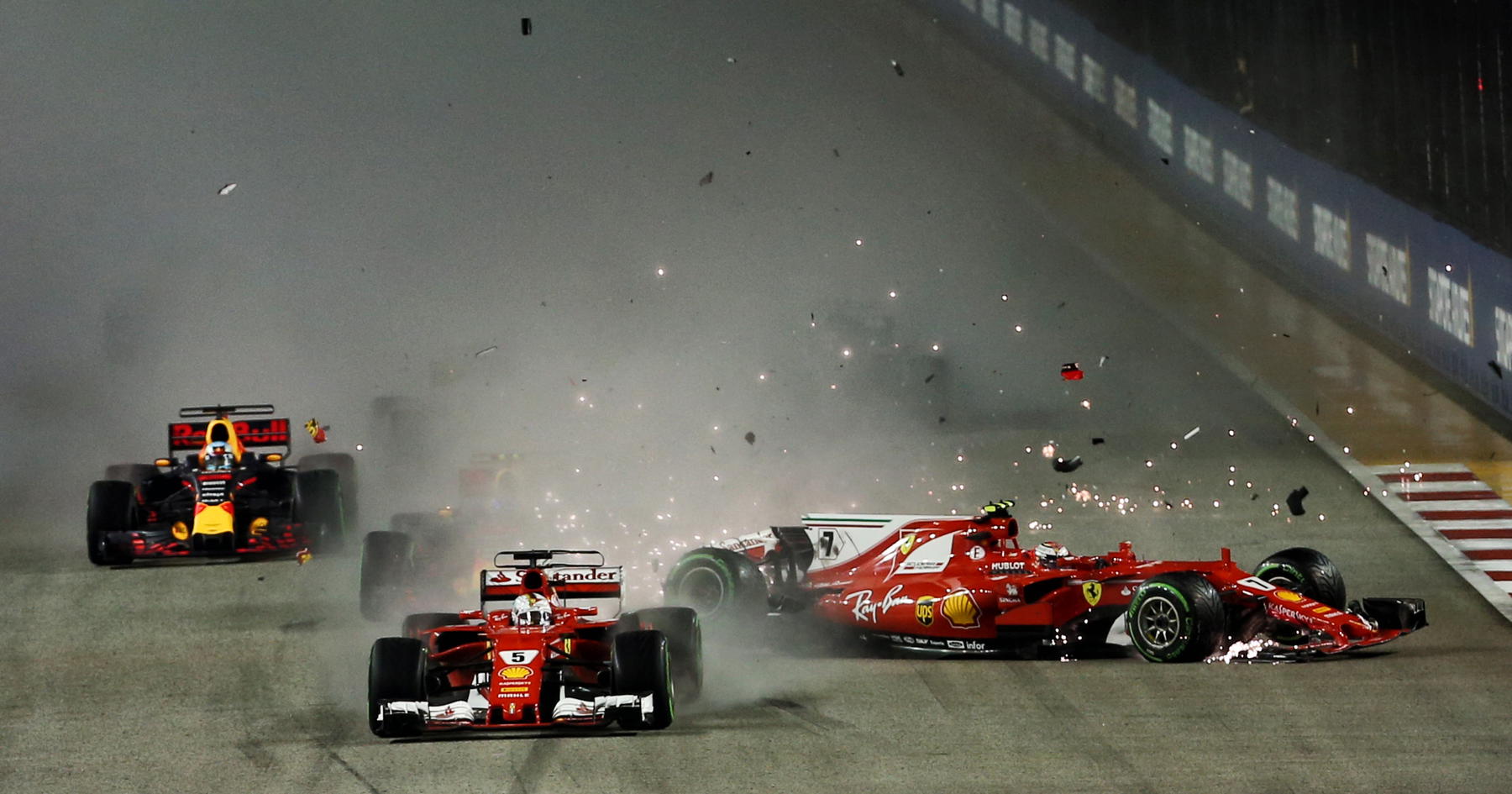 Ferrari F1 title hopes shatter in dramatic Singapore multi-car shunt Ferrari F1 title hopes shatter in dramatic Singapore multi-car shunt
