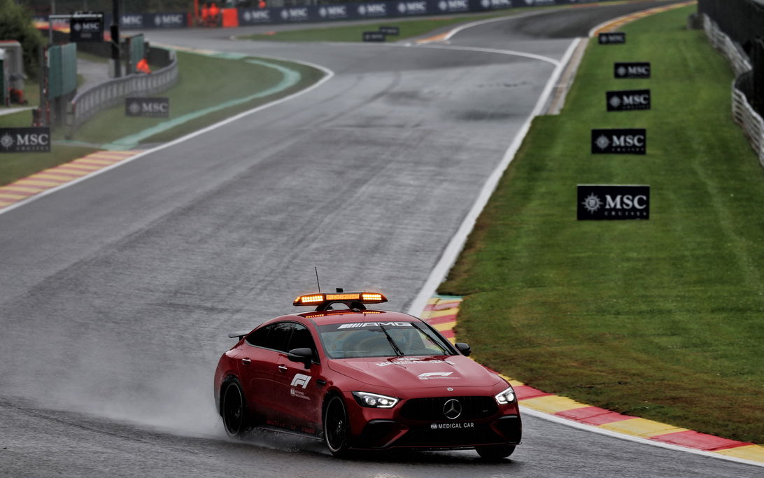 Spa safety car