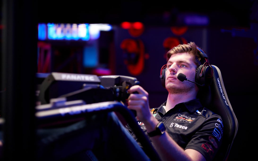Verstappen sim