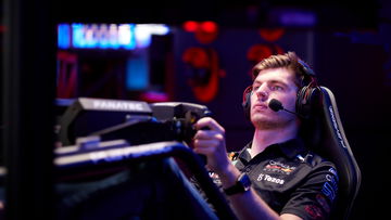 'Rolmodel' Verstappen geroemd door simrace-baas: "Dan het snelst van allemaal"