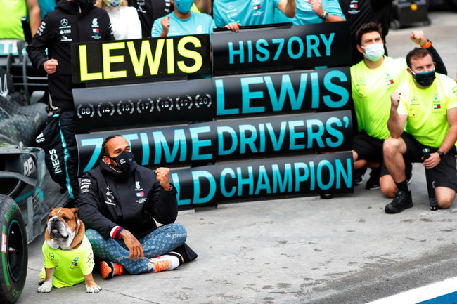 Motor Racing - Formula One World Championship - Turkish Grand Prix - Race Day - Istanbul, Turkey