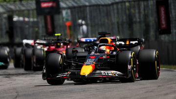 Video: Verstappen schiet als een komeet uit de startblokken in Canada