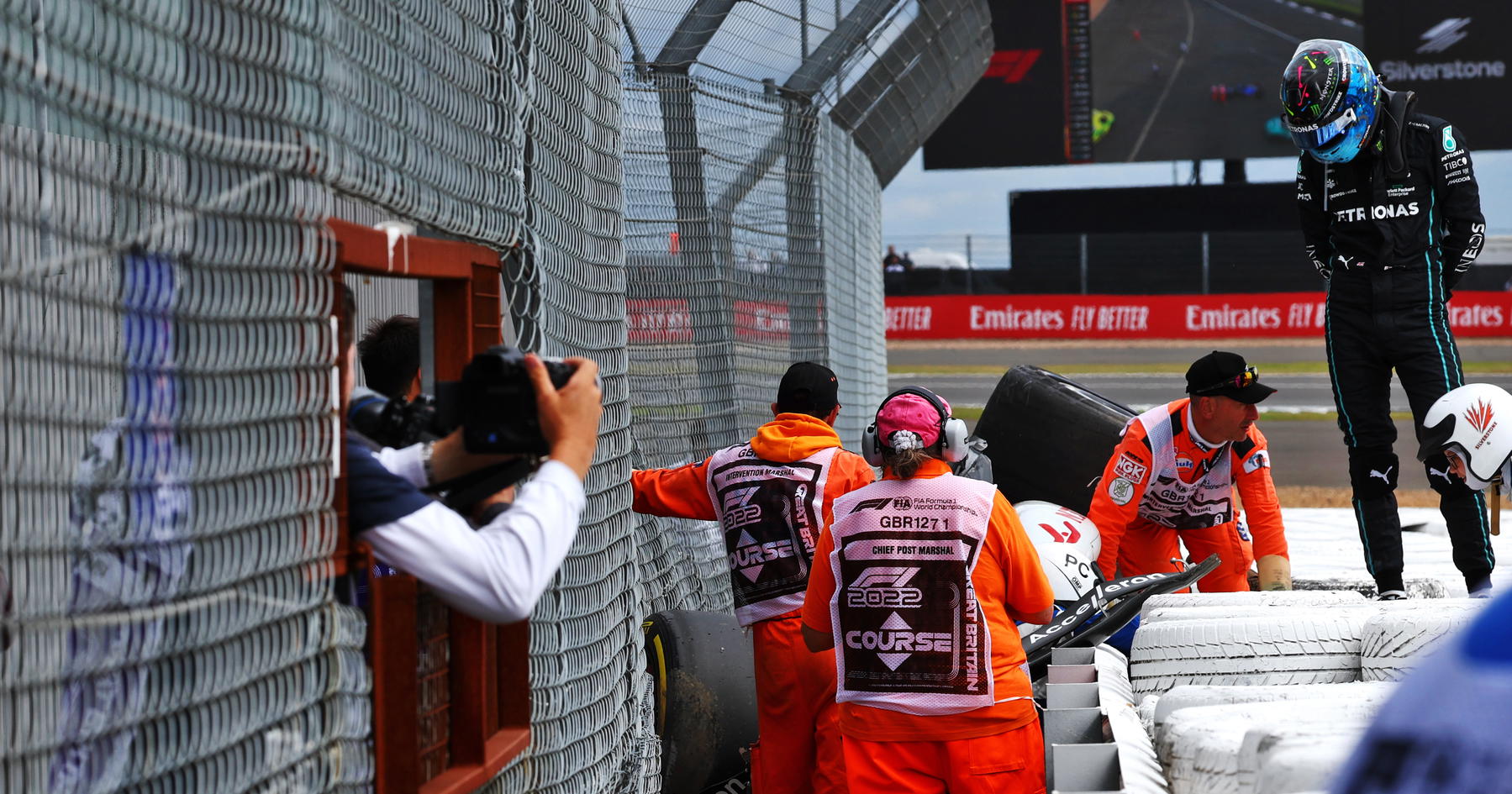 George Russell recalls 'life or death' decision after 'horrifying' F1 crash