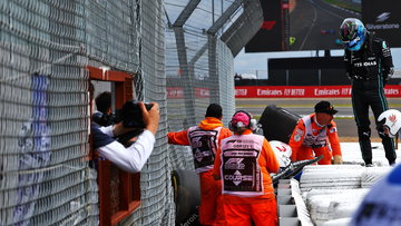 George Russell recalls 'life or death' decision after 'horrifying' F1 crash