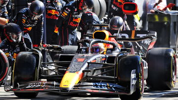 Hoe werkt een wheelgun in de F1? "Je kan er je polsen mee breken"