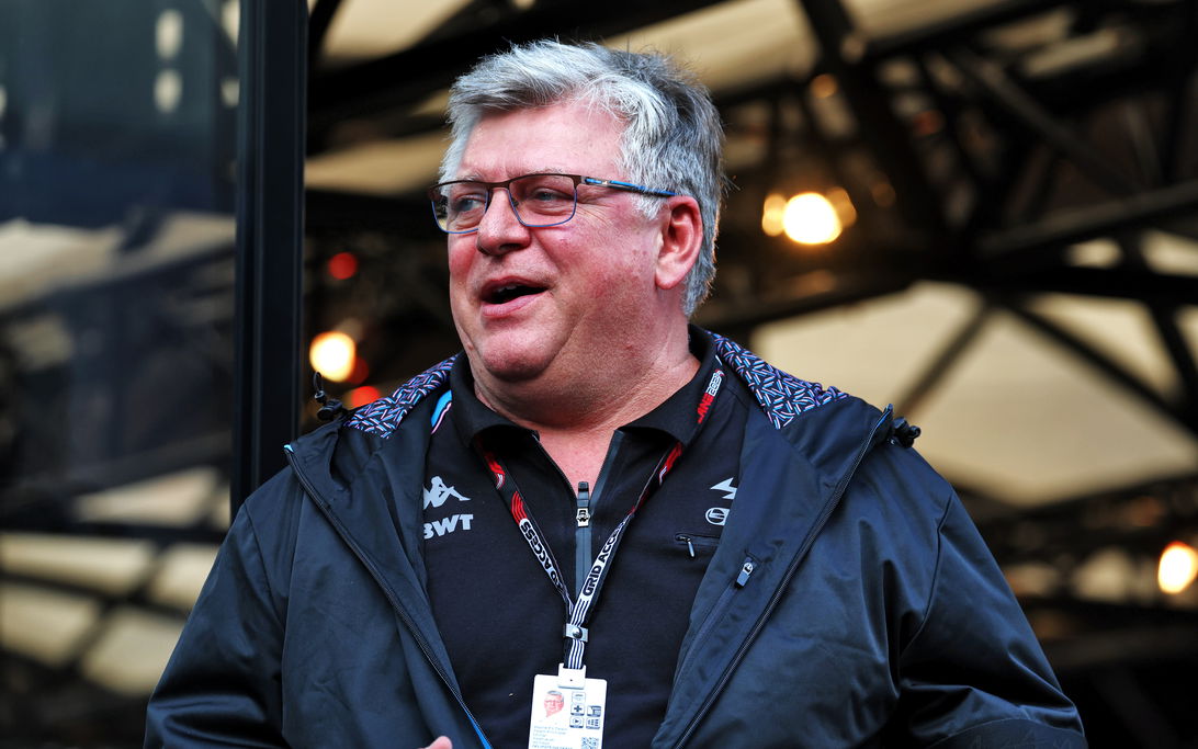 Otmar Szafnauer appointed CEO of junior racing team Van Amersfoort