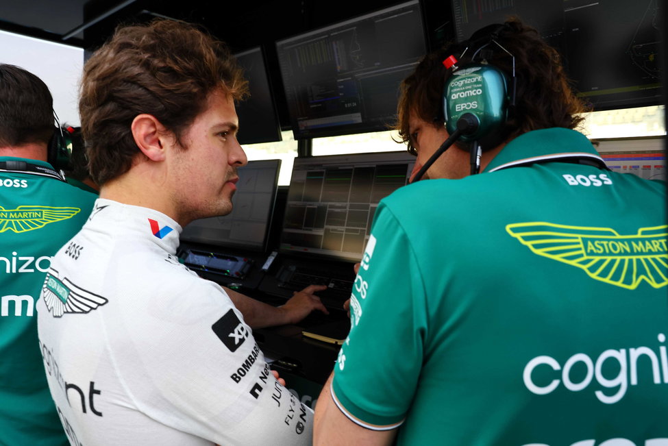 Aston Martin reserve coureur