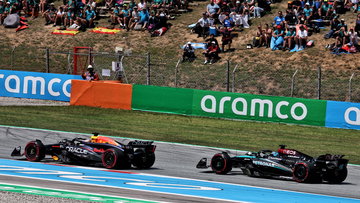 Verstappen aast op eerherstel tijdens bijzonder jubileum in Barcelona