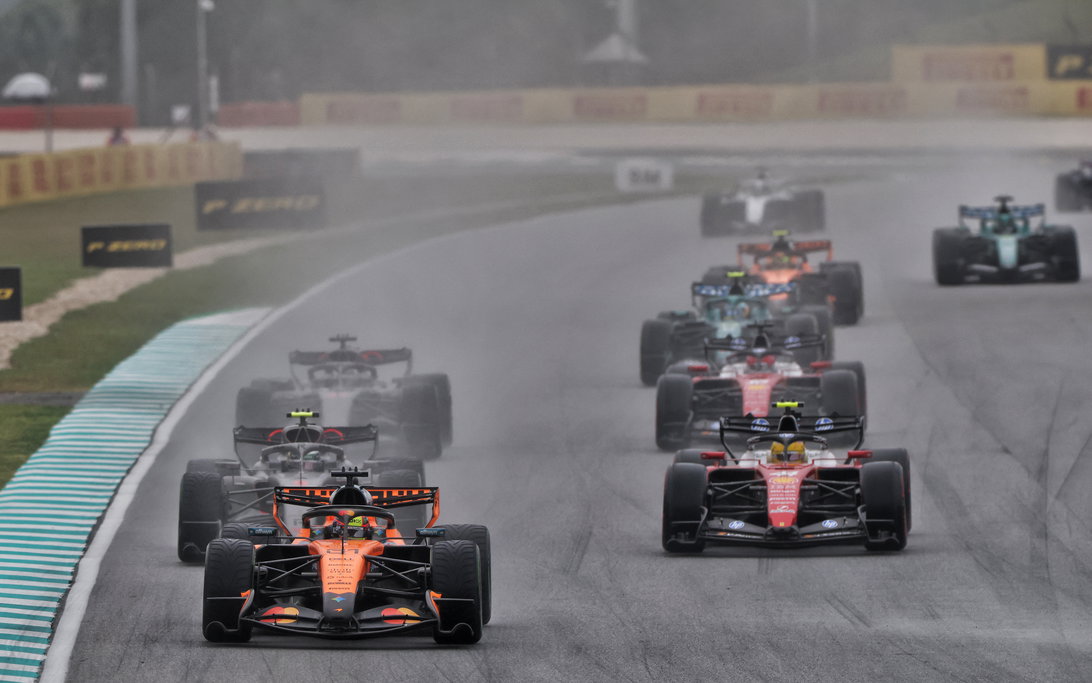 FIA Explains Software Bug That Paralyzed F1 Grid in Sepang