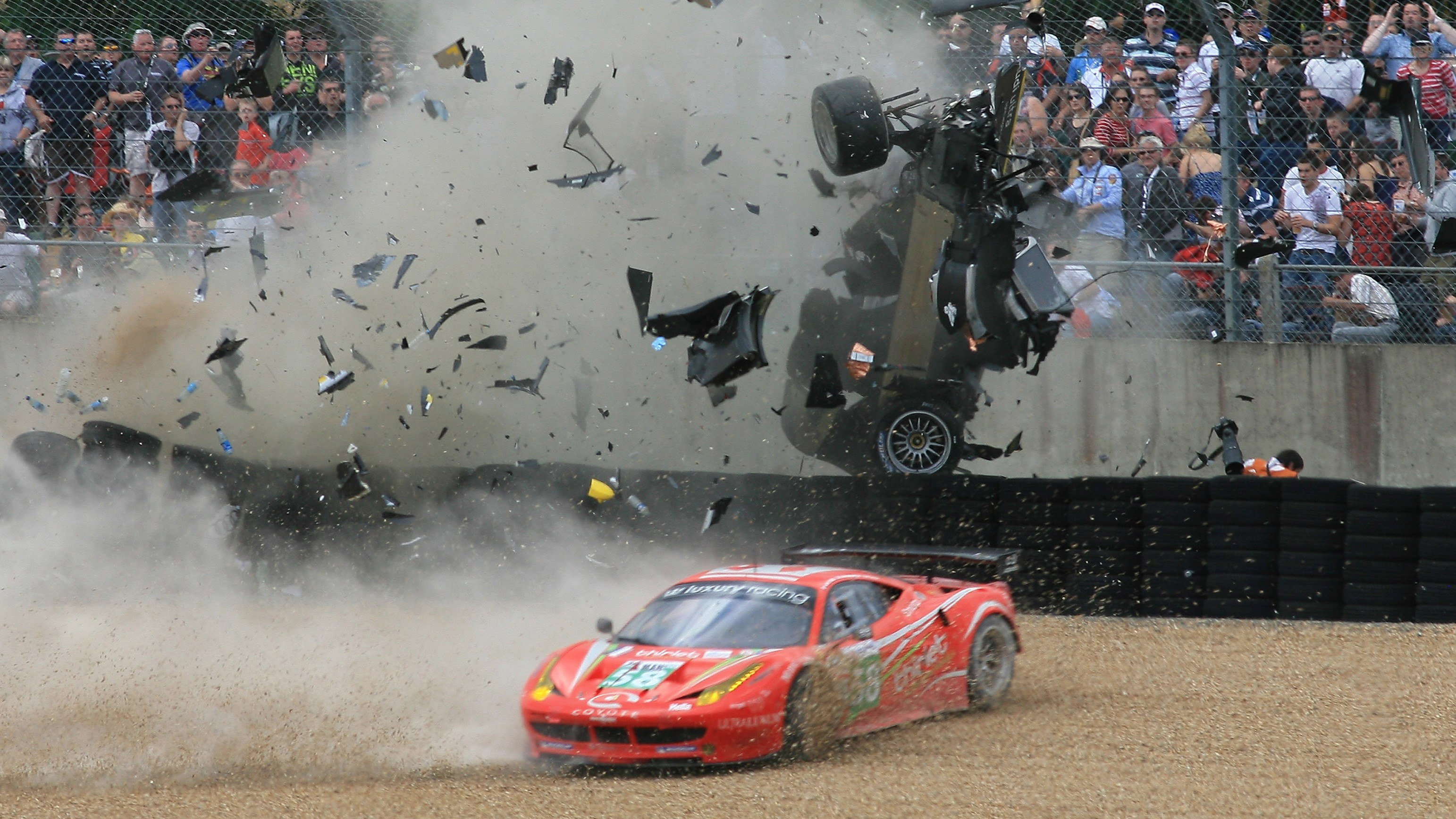 McNish crash 2011